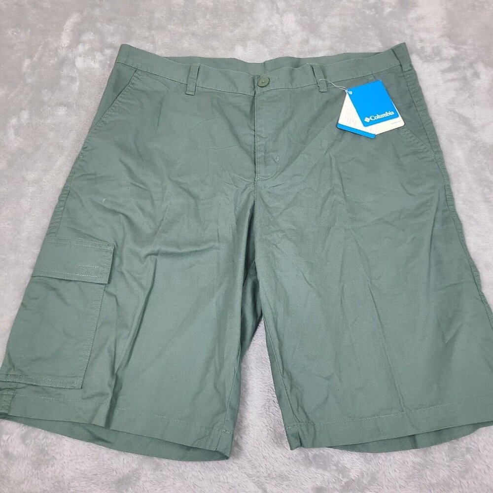 Columbia‎ Men's 38 Red Bluff Cargo Shorts Green Outdoor Hiking Camp